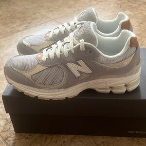 New Balance 2002R Classics